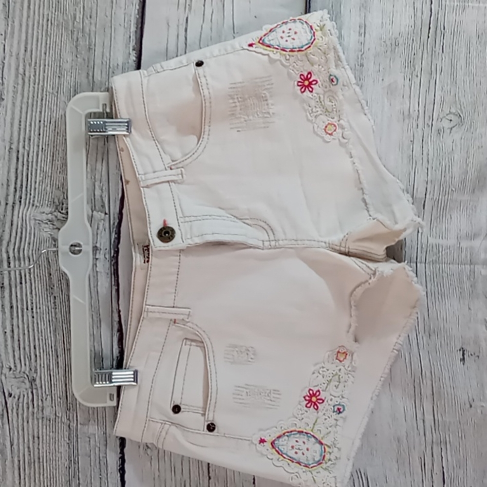 Adorable Crocheted Lace Shorts NWOT